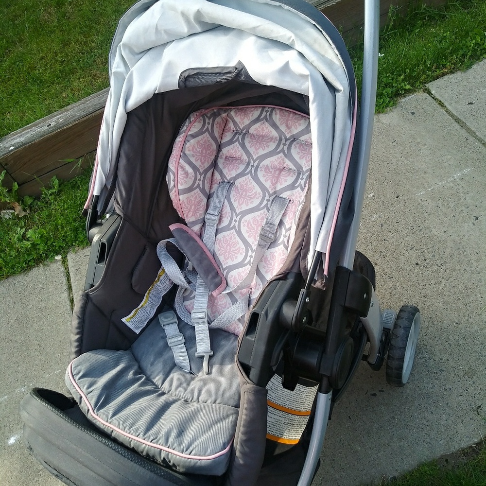 Graco stroller - Picture 2 of 3